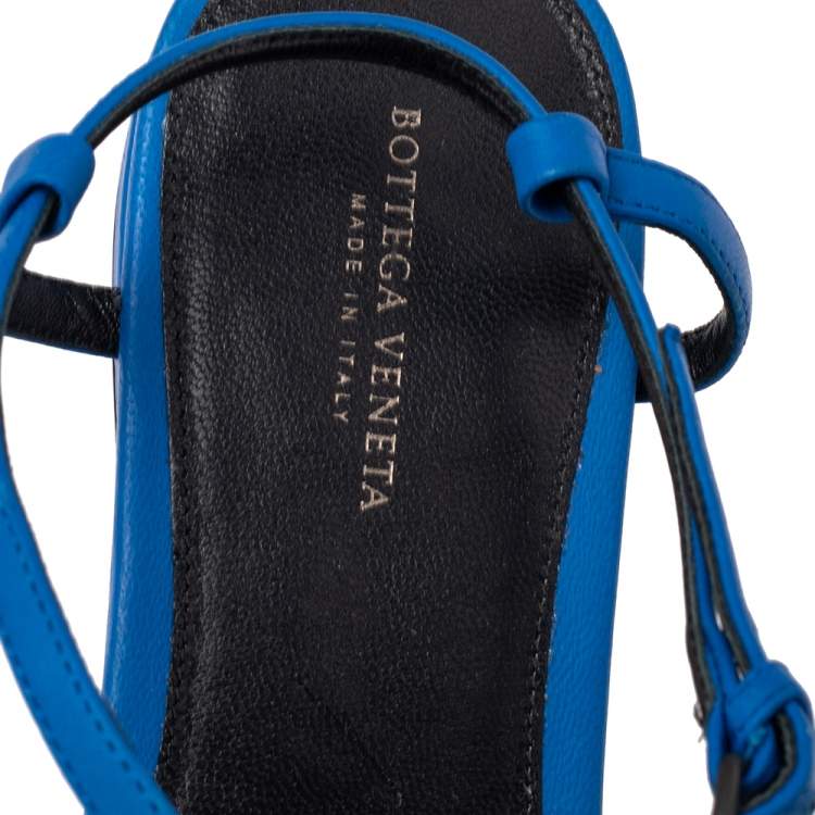 Pre Owned Bottega Veneta Blue Leather Ankle Strap Flat Sandals Size 38 