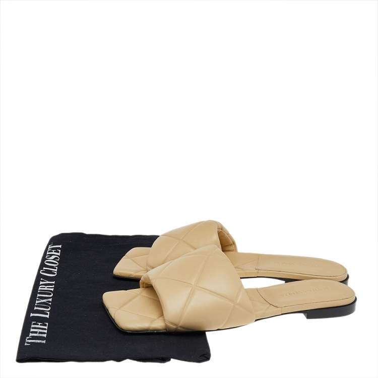 Pre Owned Bottega Veneta Beige Leather Lido Flat Slides Sandals Size 38.5
