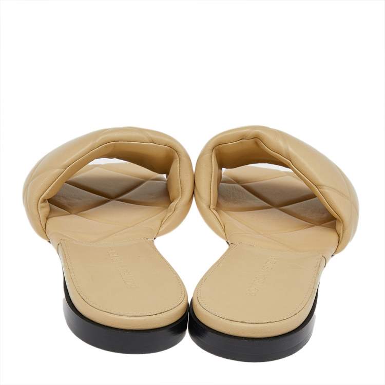 Pre Owned Bottega Veneta Beige Leather Lido Flat Slides Sandals Size 38.5