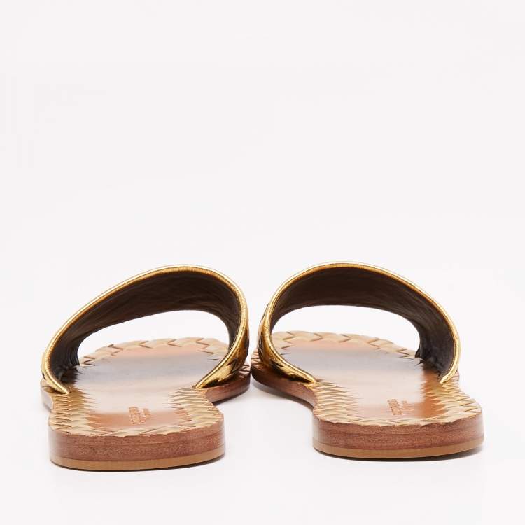 Pre Owned Bottega Vaneta Gold Intrecciato Leather Ravello Flat Sandals Size 36
