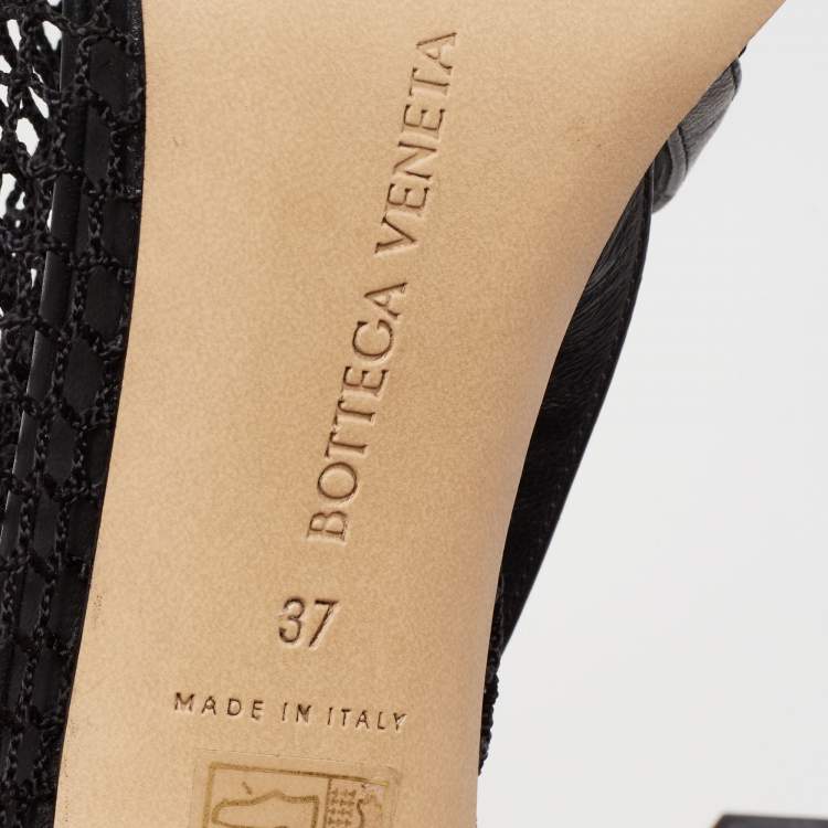 Pre Owned Bottega Veneta Black Leather And Net Chain Embellished Pumps Size 37