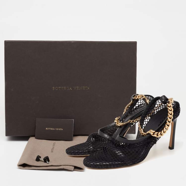 Pre Owned Bottega Veneta Black Leather And Net Chain Embellished Pumps Size 37