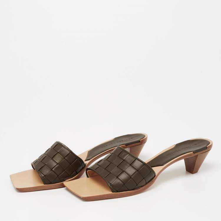 Pre Owned Bottega Veneta Olive Green Intrecciato Leather Square Toe Slide Sandals Size 39