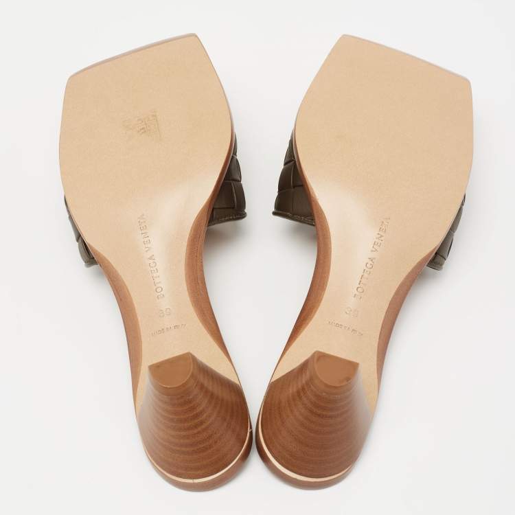 Pre Owned Bottega Veneta Olive Green Intrecciato Leather Square Toe Slide Sandals Size 39