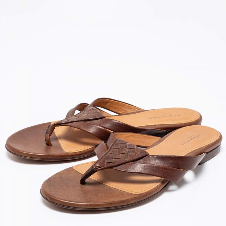 Pre Owned Bottega Veneta Brown Intrecciato Leather Thong Flats Size 40