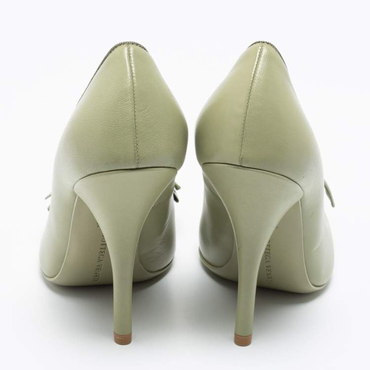 Pre Owned Bottega Veneta Mint Green Leather Bow Pumps Size 36.5