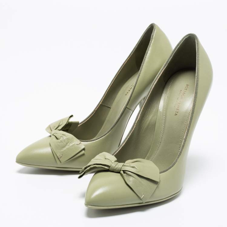 Pre Owned Bottega Veneta Mint Green Leather Bow Pumps Size 36.5