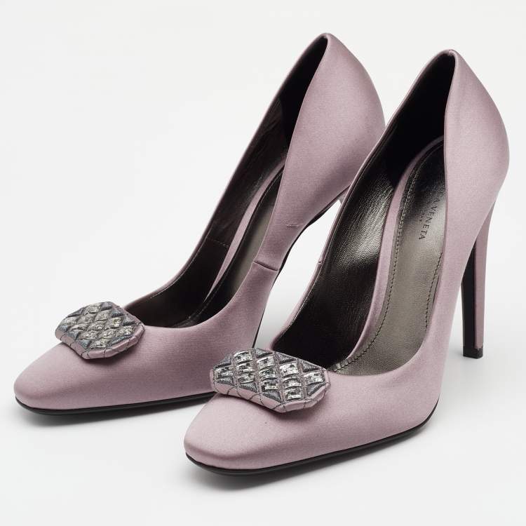 Pre Owned Bottega Veneta Purple Satin Embellished Pumps Size 38