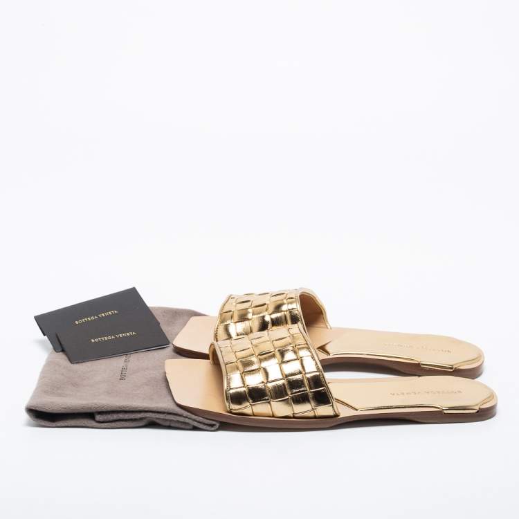 Pre Owned Bottega Veneta Metallic Gold Intrecciato Leather Square Toe Flat Slides Size 41