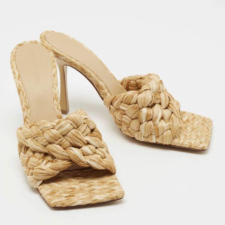 Pre Owned Bottega Veneta Light Brown Raffia Intrecciato Slides Size 40.5 