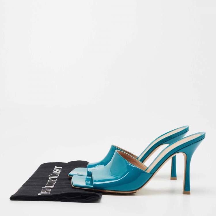 Pre Owned Bottega Veneta Blue Parent Leather Square Toe Stretch Slide Sandals Size 39.5