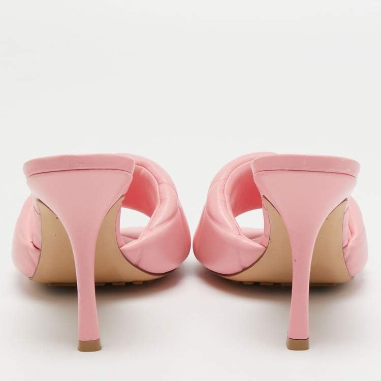 Pre Owned Bottega Veneta Pink Quilted Leather Lido Slide Sandals Size 39.5