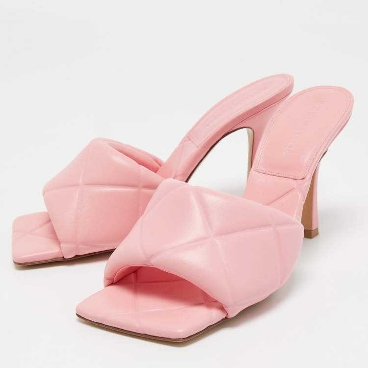 Pre Owned Bottega Veneta Pink Quilted Leather Lido Slide Sandals Size 39.5