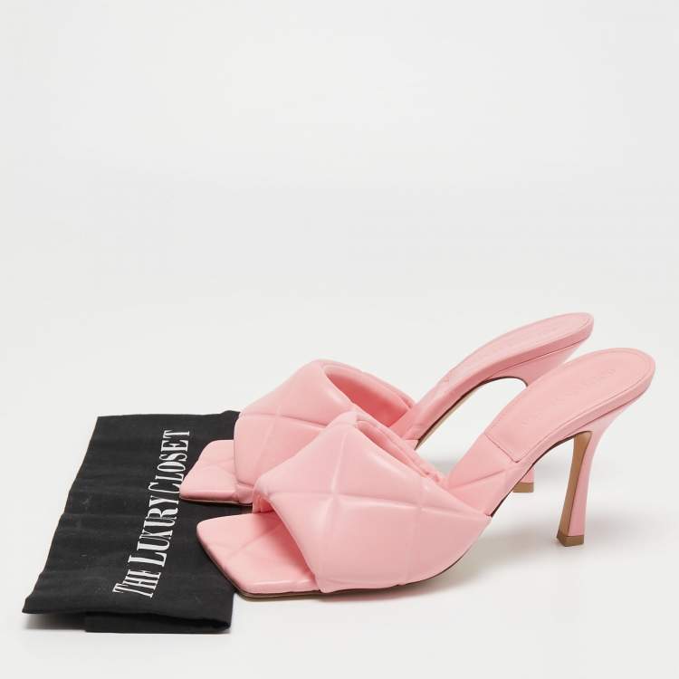 Pre Owned Bottega Veneta Pink Quilted Leather Lido Slide Sandals Size 39.5