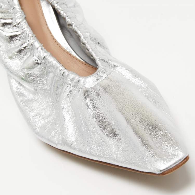 Pre Owned Bottega Veneta Silver Leather Scrunch Block Pumps Size 37.5