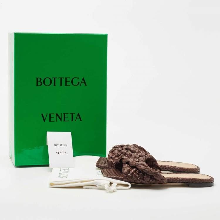 Pre Owned Bottega Veneta Dark Brown Raffia Intrecciato Slide Flat Size 36.5