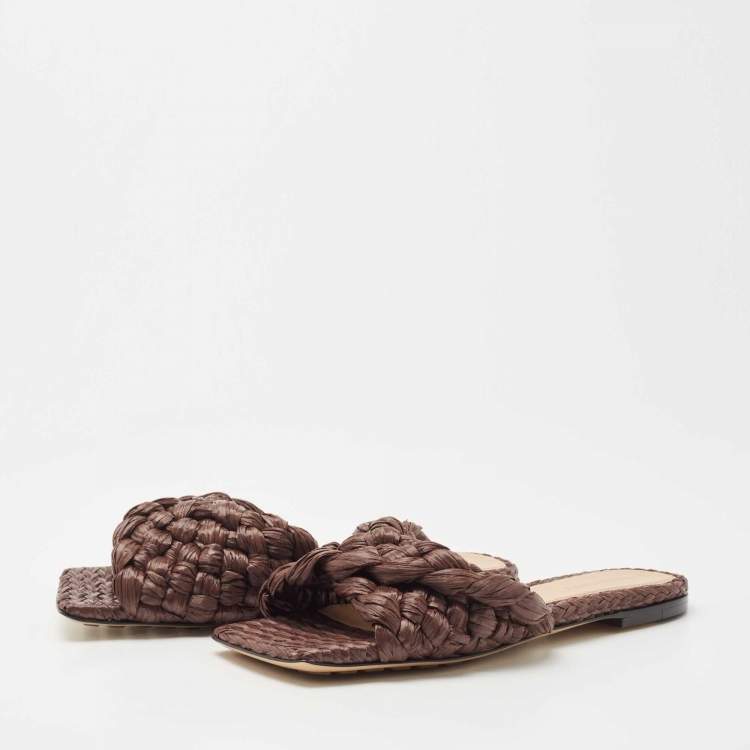 Pre Owned Bottega Veneta Dark Brown Raffia Intrecciato Slide Flat Size 36.5