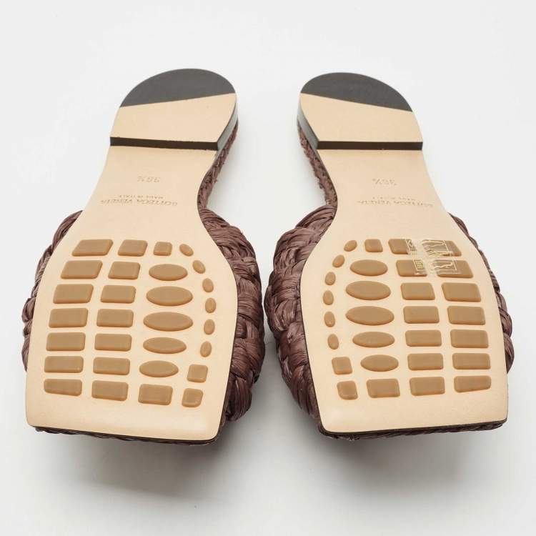 Pre Owned Bottega Veneta Dark Brown Raffia Intrecciato Slide Flat Size 36.5