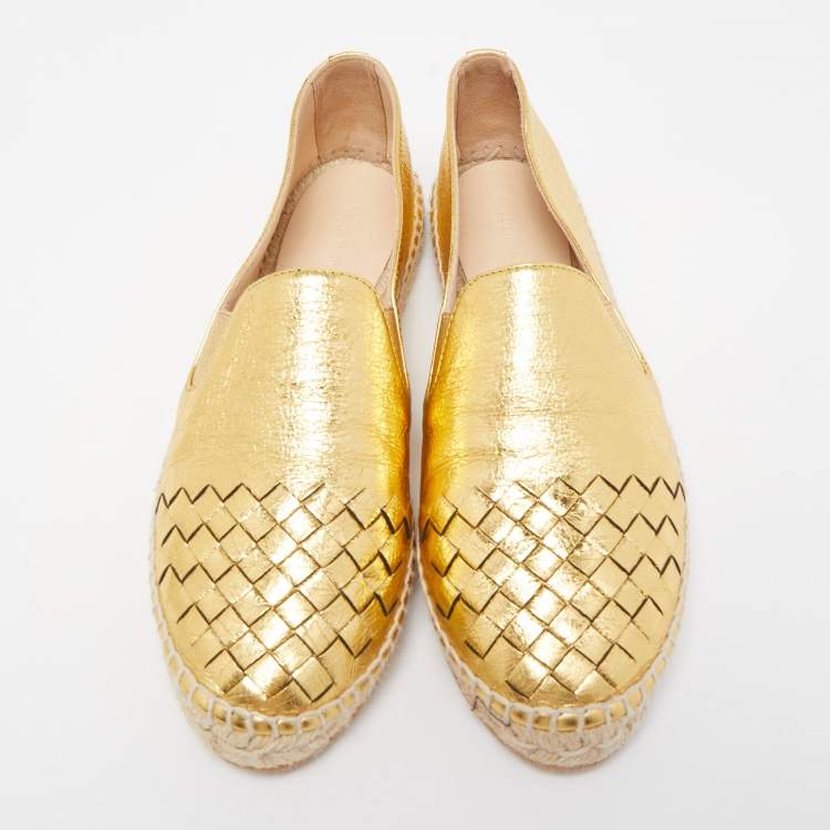 Pre Owned Bottega Veneta Gold Intrecciato Foil Leather Espadrille Flats Size 38