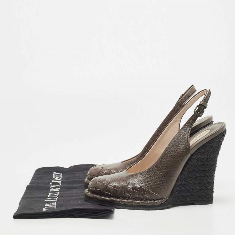 Pre Owned Bottega Veneta Brown Leather Slingback Wedge Pumps Size 37