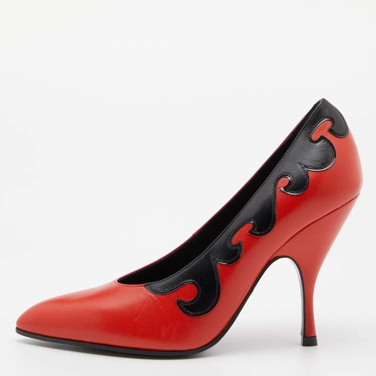 Pre Owned Bottega Veneta Red/Black Leather Patchwork Pumps Size 35.5