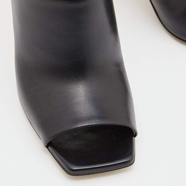 Pre Owned Bottega Veneta Black Leather Knot Heel Mules Size 36