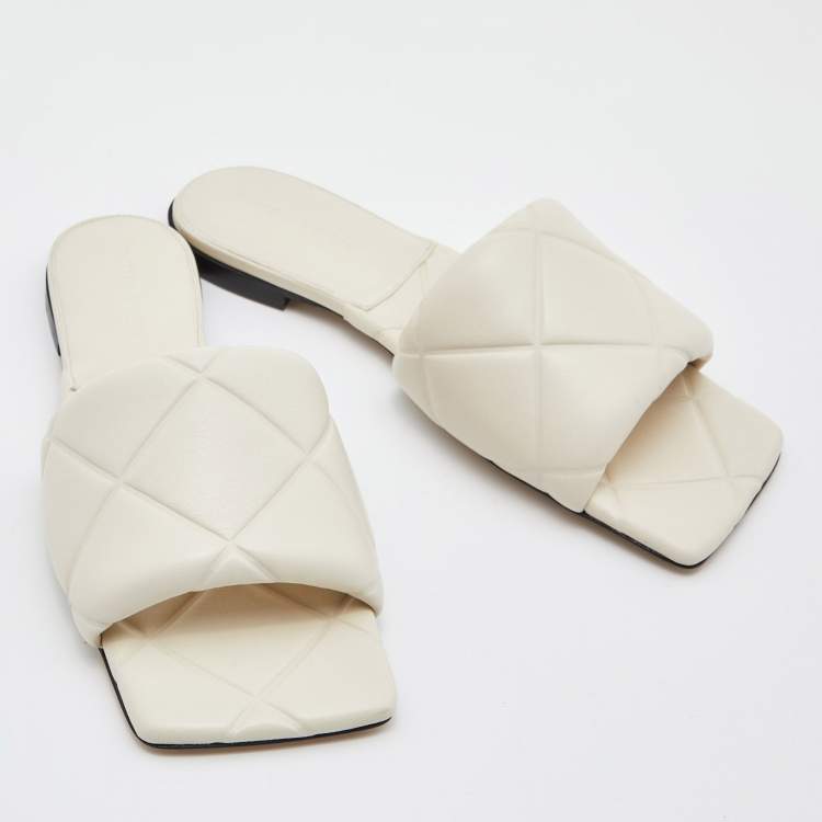 Pre Owned Bottega Veneta Beige Quilted Leather Lido Flat Slides Size 39