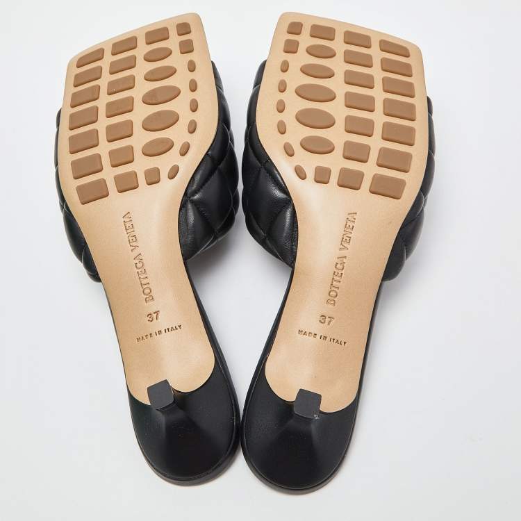 مملوكة مسبقًا Bottega Veneta Black Quilted Leather  Slides Size  37