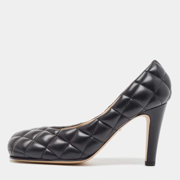 Pre Owned Bottega Veneta Black Quilted Leather Square Toe Pumps Size 38.5
