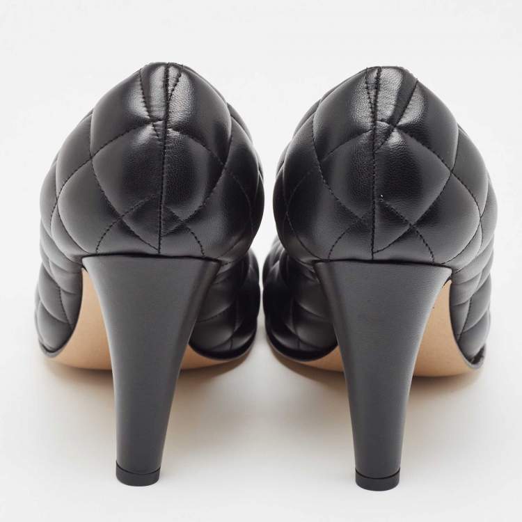Pre Owned Bottega Veneta Black Quilted Leather Square Toe Pumps Size 38.5