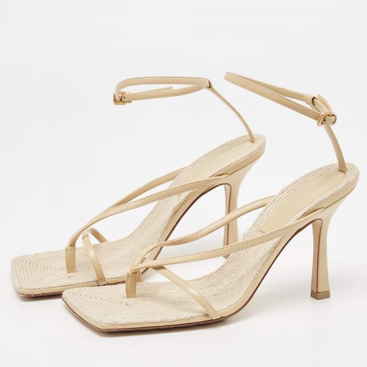Pre Owned Bottega Veneta Cream Leather Stretch Ankle Strap Sandals Size 37.5