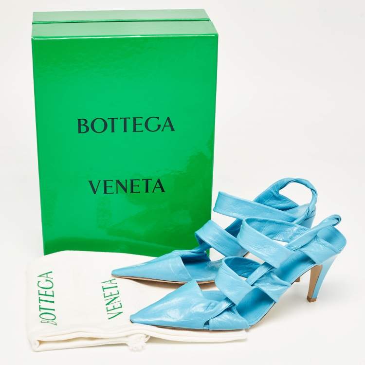 مملوكة مسبقًا Bottega Veneta Blue Leather Strappy Pointed Toe Slingback Sandals Size 40