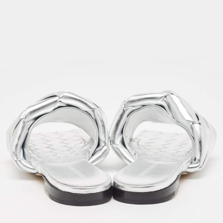 Pre Owned Bottega Veneta Silver Intrecciato Leather Lido Flat Slides Size 38