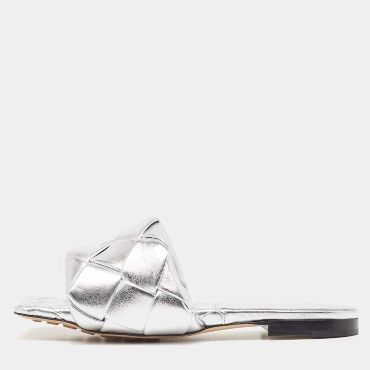 Pre Owned Bottega Veneta Silver Intrecciato Leather Lido Flat Slides Size 38