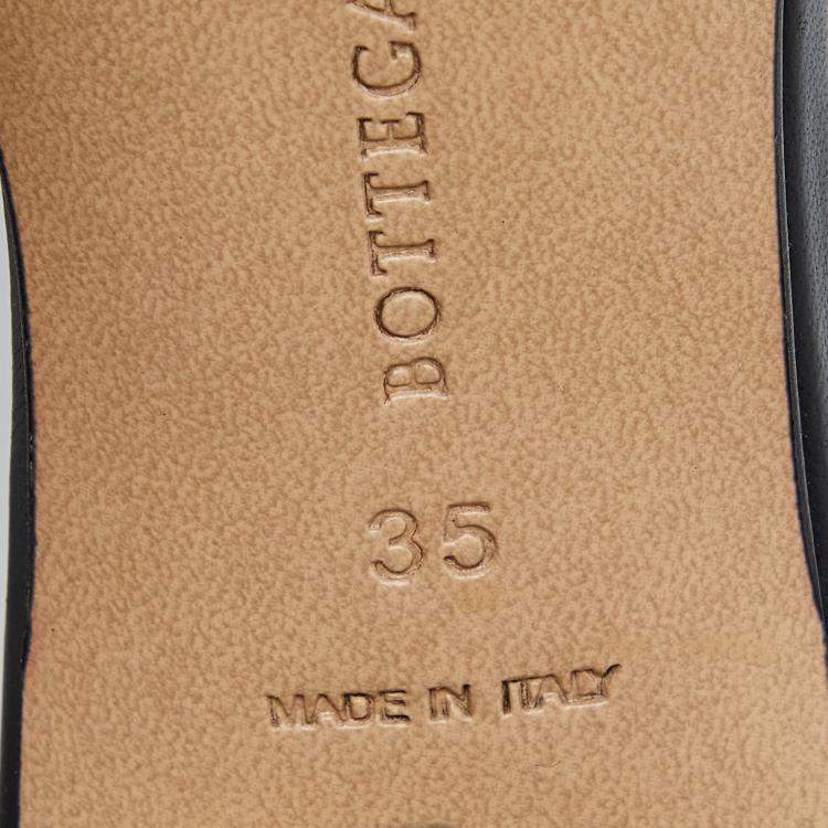Pre Owned Bottega Veneta Leather Ankle Strap Thong Sandals 35