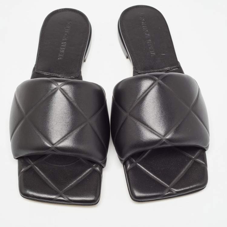 Pre Owned Bottega Veneta Black Leather Lido Flat Slides Size 36