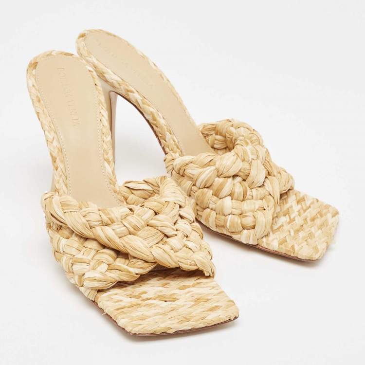 مملوكة مسبقًا Bottega Veneta Beige Raffia Lido Slide Sandals Size 41