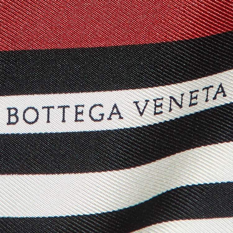 Pre Owned Bottega Veneta Black/Red Printed Silk Scarf