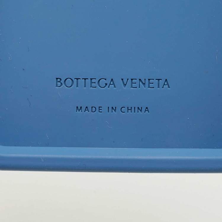 Pre Owned Bottega Veneta Blue Intrecciato Rubber iPhone 16 Pro Max Case