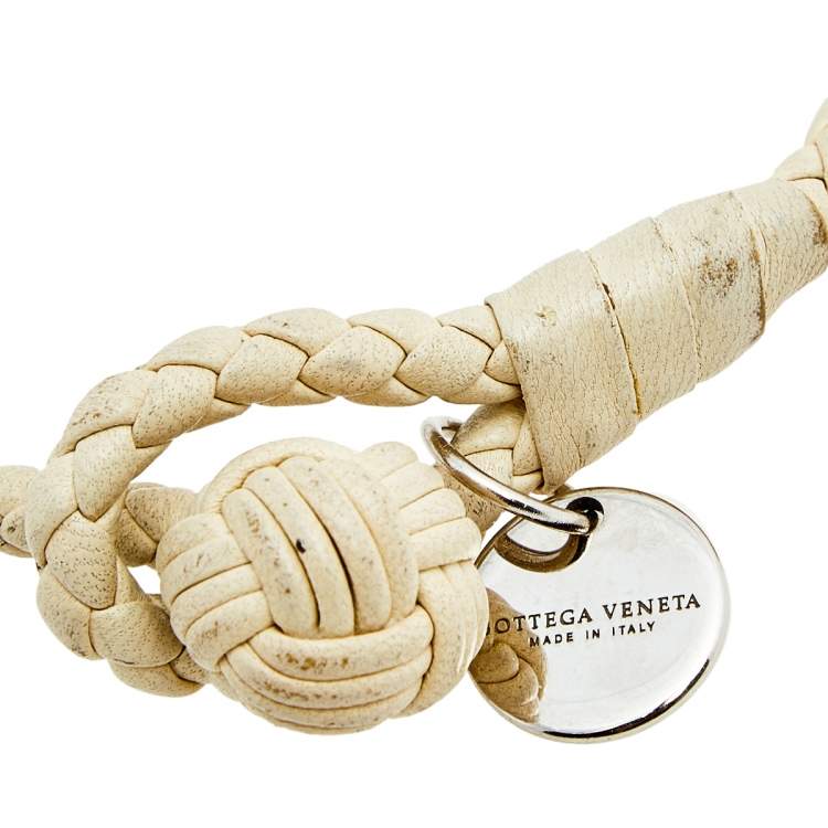 مملوكة مسبقًا Bottega Veneta White Intrecciato Leather Knot Bracelet