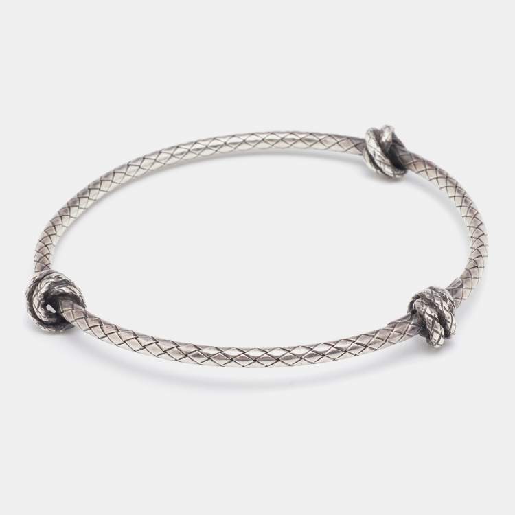 مملوكة مسبقًا Bottega Veneta Sterling Silver Intrecciato Knot Bangle Bracelet