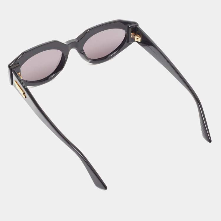 Pre Owned Bottega Veneta Black BV1031S Oval Sunglasses