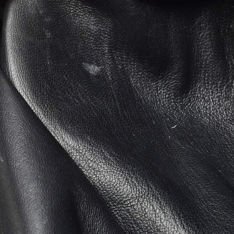 مملوكة مسبقًا Bottega Veneta Black Intrecciato Leather Classic Pouch