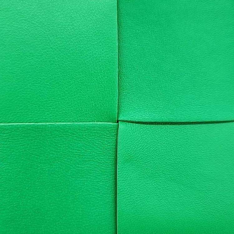 Pre Owned Bottega Veneta Green Woven Leather Cassette Bucket Bag