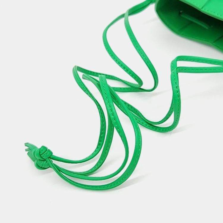 Pre Owned Bottega Veneta Green Woven Leather Cassette Bucket Bag