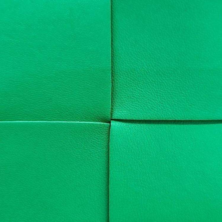 Pre Owned Bottega Veneta Green Woven Leather Cassette Bucket Bag