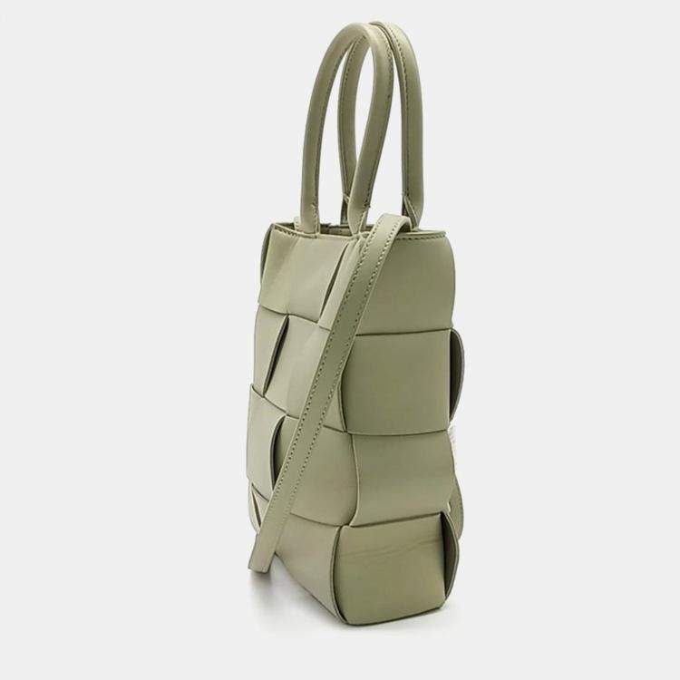Pre Owned Bottega Veneta Green Leather Mini Cassette Tote Bag