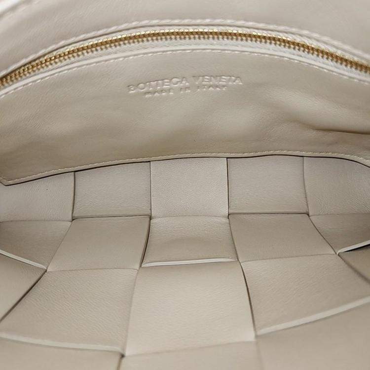 Pre Owned Bottega Veneta Beige Leather Cassette Shoulder Bag