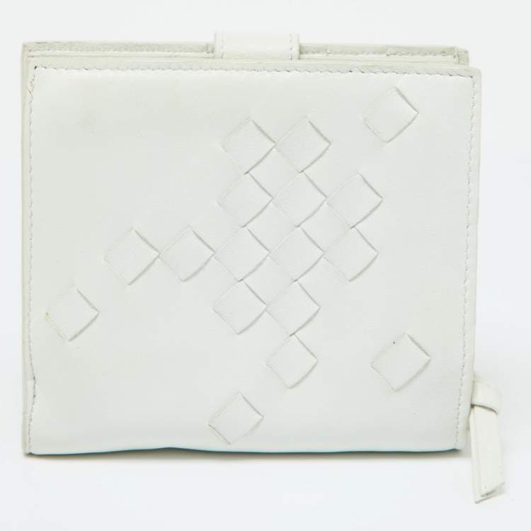 Pre Owned Bottega Veneta Off White Intrecciato Leather Compact Wallet