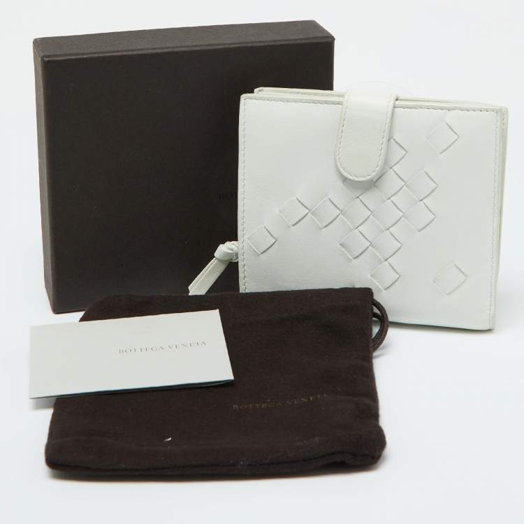 Pre Owned Bottega Veneta Off White Intrecciato Leather Compact Wallet